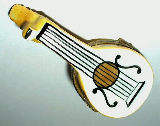 LIMOGES FRANCE BOX ~ MANDOLIN ~ LUTE ~ MUSICAL INSTRUMENT OF LOVE ~ PEINT MAIN