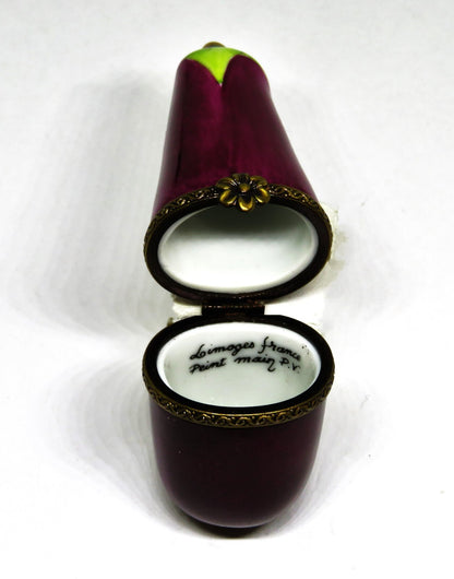LIMOGES BOX ~ PARRY-VIEILLE ~ SMALL EGGPLANT ~AUBERGINE~ VEGETABLES ~ PEINT MAIN