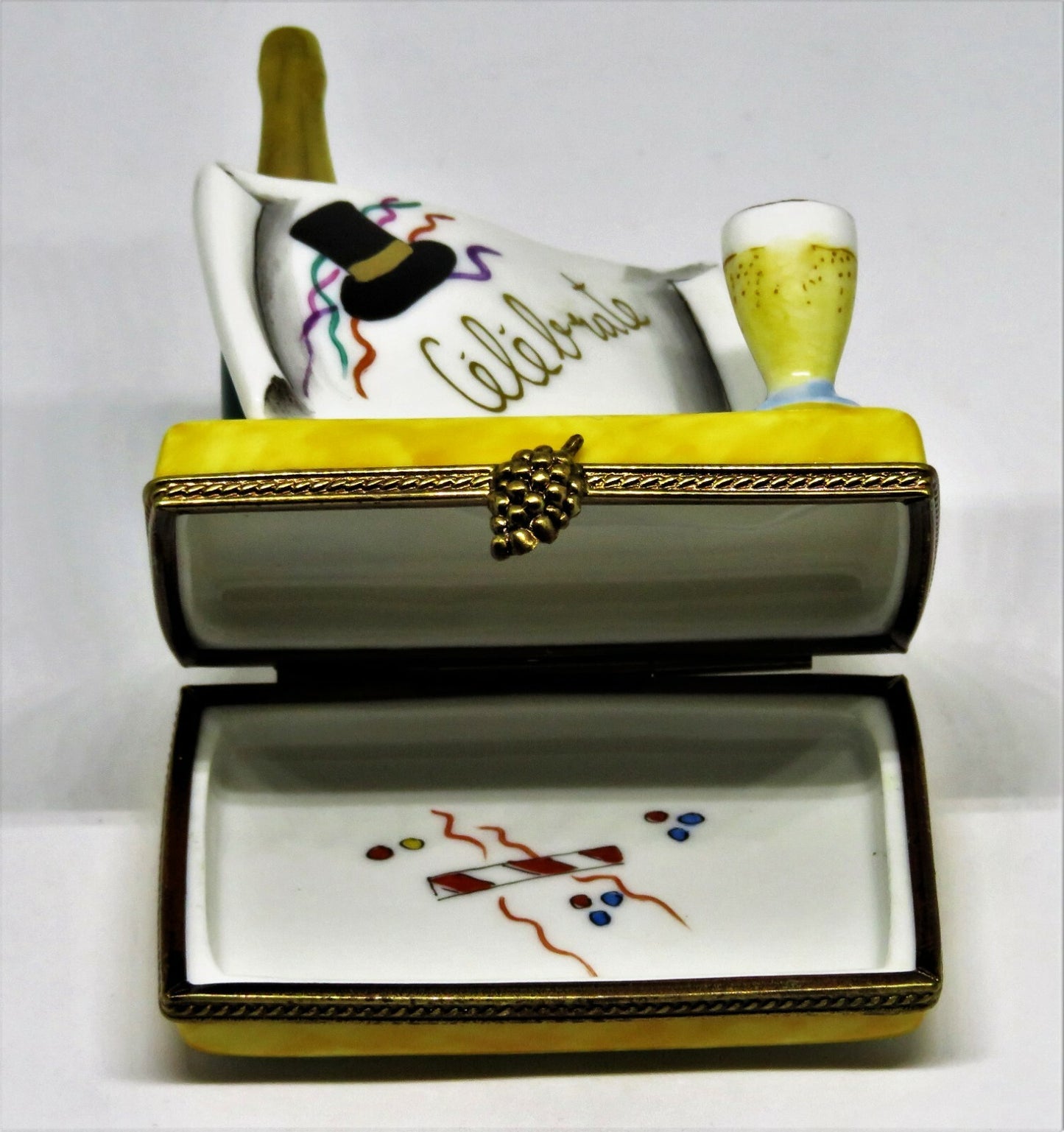 LIMOGES BOX - CHAMART - "CELEBRATE" BANNER & CHAMPAGNE - WEDDING - GRADUATION