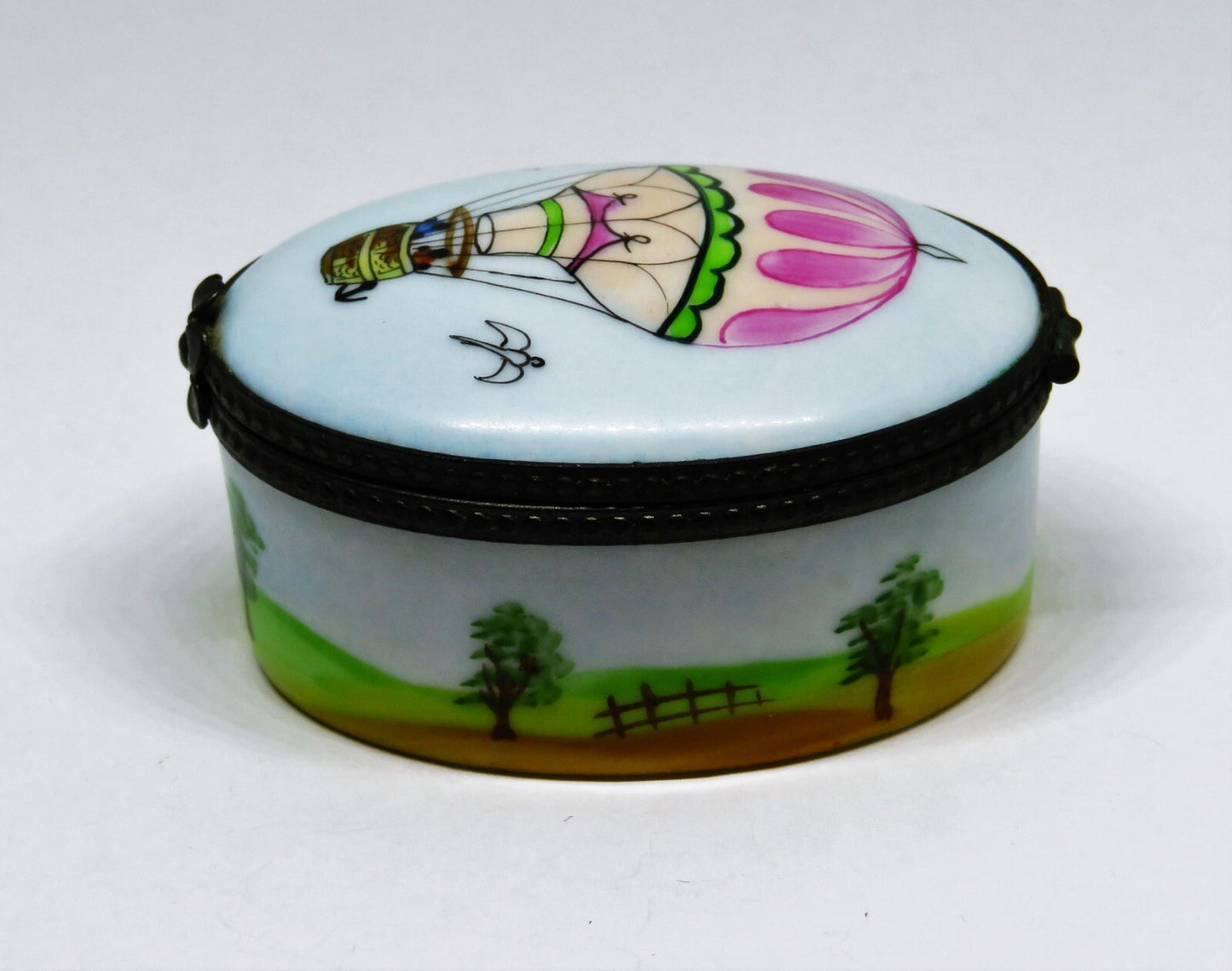 LIMOGES FRANCE BOX - ROCHARD - VINTAGE HOT AIR BALLOON - BETTY ST. JOHN - 1983