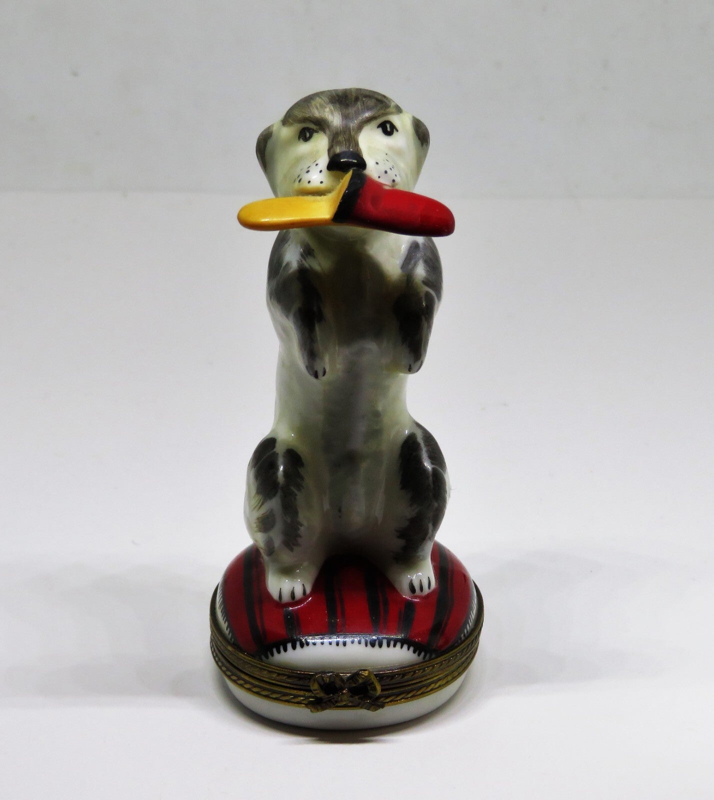 LIMOGES FRANCE BOX ~ CHAMART ~ CUTE SHAGGY PUPPY & SLIPPER ~ DOG ~ PEINT MAIN