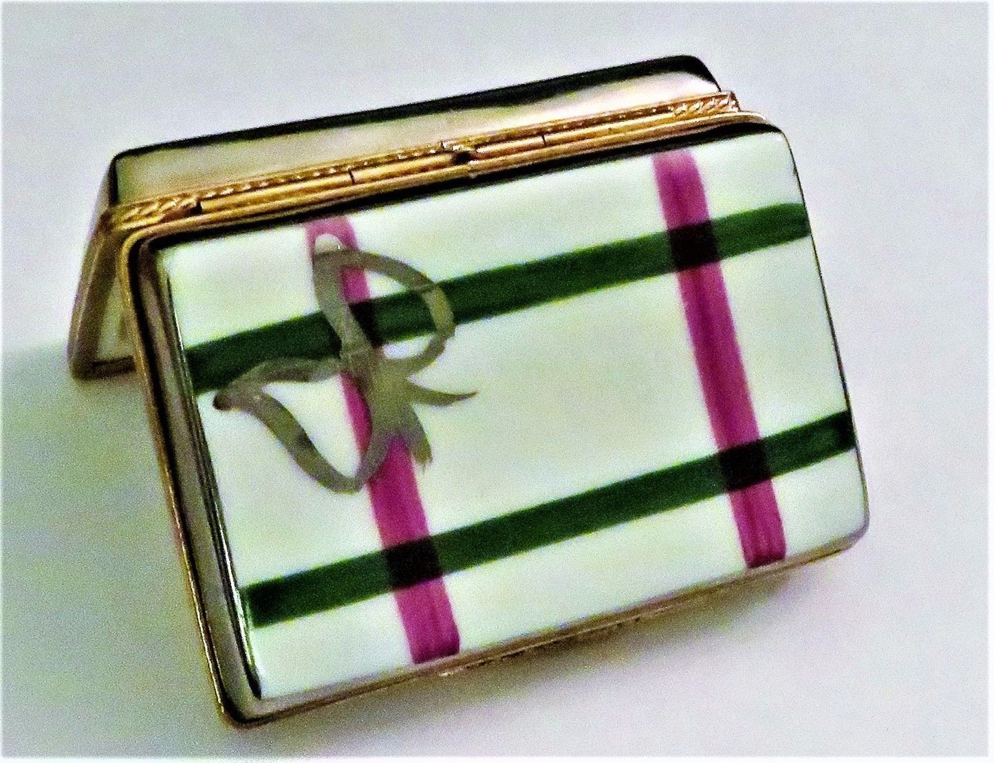 LIMOGES BOX - CANDY - PLAID GIFT BOX & FUDGE - PEANUT BRITTLE