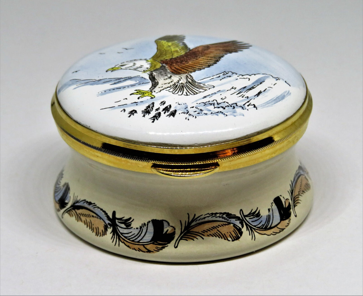 STAFFORDSHIRE ENGLISH ENAMEL BOX - AMERICAN BALD EAGLE - NATIONAL BIRD OF U. S.