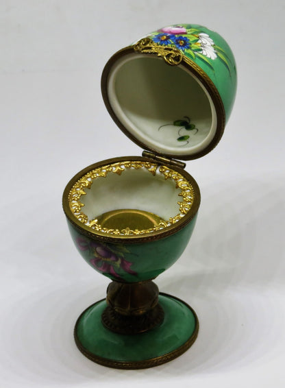 LIMOGES BOX - VIALARD - EASTER EGG ON A PEDESTAL - BOUQUET OF FLOWERS - "AS IS"