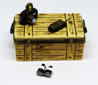 LIMOGES BOX - EXIMIOUS - AFRICAN SAFARI TRAVEL TRUNK - CAMERA & MAP & BINOCULARS