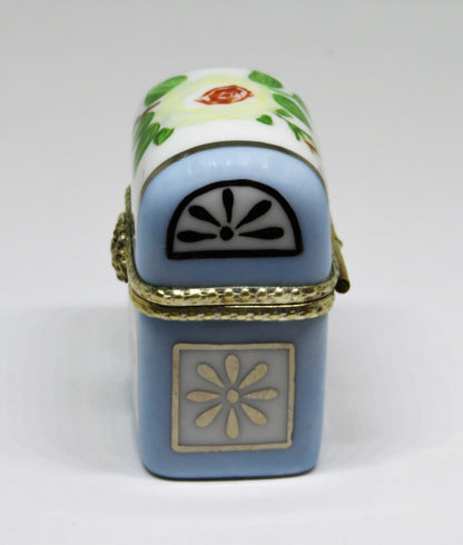 LIMOGES BOX - PRINCESS DIANA - ALTHORP MEMORIAL ROSE CHEST & 2 PERFUME BOTTLES