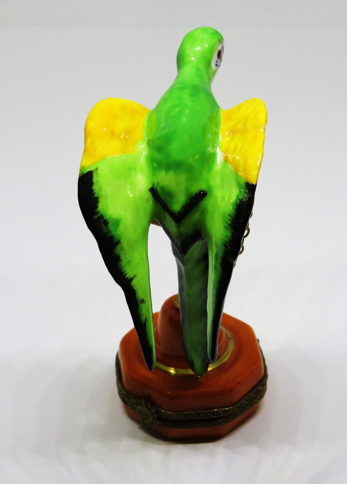 LIMOGES FRANCE BOX - CHAMART - VINTAGE PARROT CHAINED ON A PERCH - BIRDS