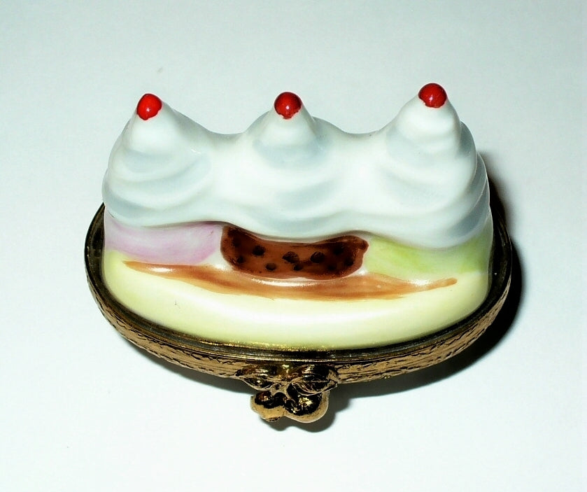 LIMOGES FRANCE BOX ~ ARTORIA ~ BANANA SPLIT ~ ICE CREAM SUNDAE ~ LE ~ PEINT MAIN
