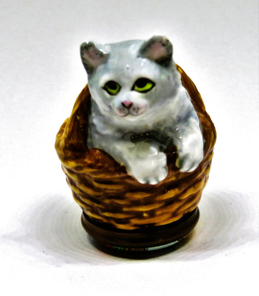HALCYON DAYS ENGLISH ENAMEL BOX - KITTEN IN A WICKER BASKET BONBONNIERE - CAT
