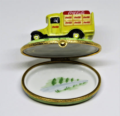 LIMOGES FRANCE BOX -ARTORIA- OLD-FASHIONED COCA-COLA DELIVERY TRUCK - COKE -RARE