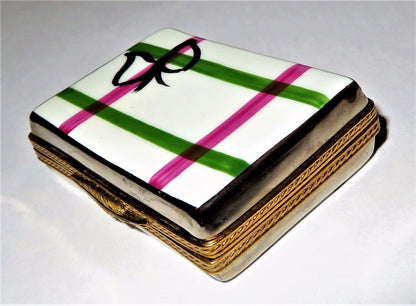LIMOGES BOX - CANDY - PLAID GIFT BOX & FUDGE - PEANUT BRITTLE