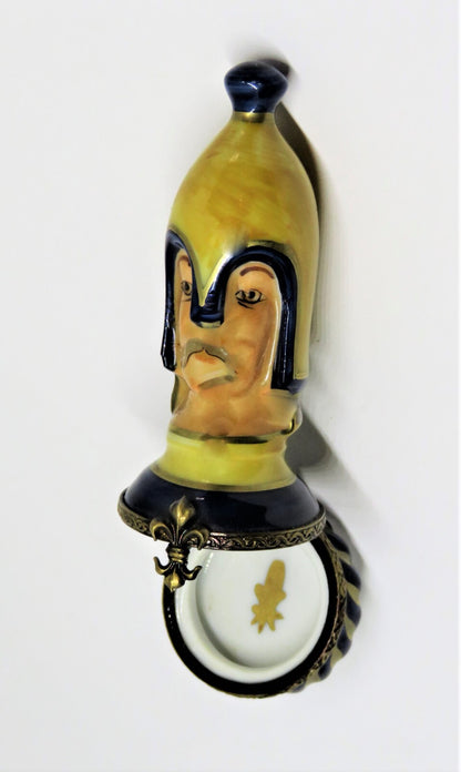 LIMOGES FRANCE BOX ~  PAWN CHESS PIECE ~ MAN ~ BOARD GAMES ~ PEINT MAIN