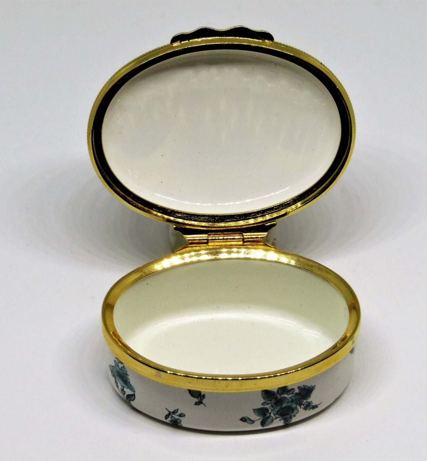 HALCYON DAYS ENAMEL BOX - ANTIQUE REPRODUCTION - WHIMSICAL COURTING DOGS - LOVE