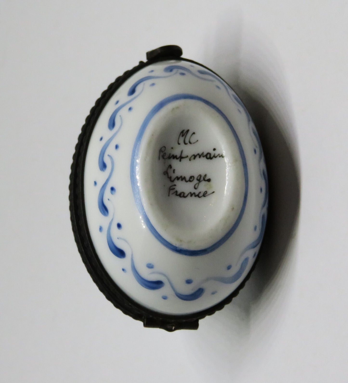 LIMOGES FRANCE BOX ~ VINTAGE FLORAL EASTER EGG ~ BLUE FLOWERS ~ TOP SIGNED "MC"