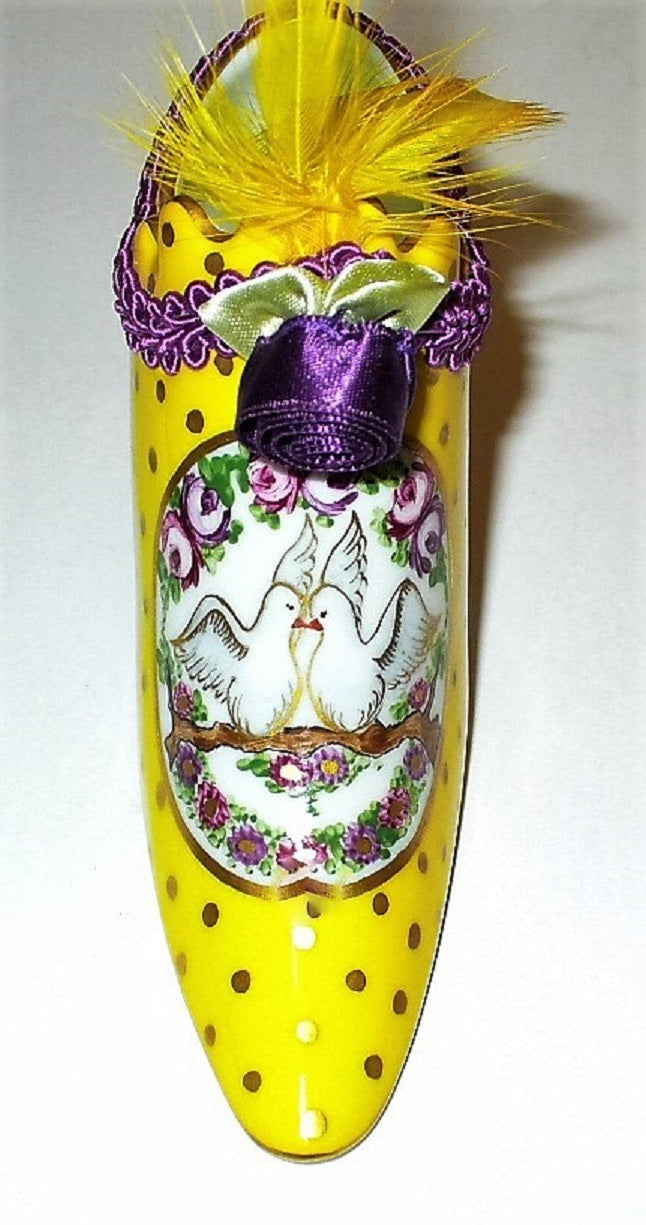 LIMOGES FRANCE BOX - YELLOW SHOE & FLOWERS & DOVES - BRAID & ROSETTE & FEATHERS