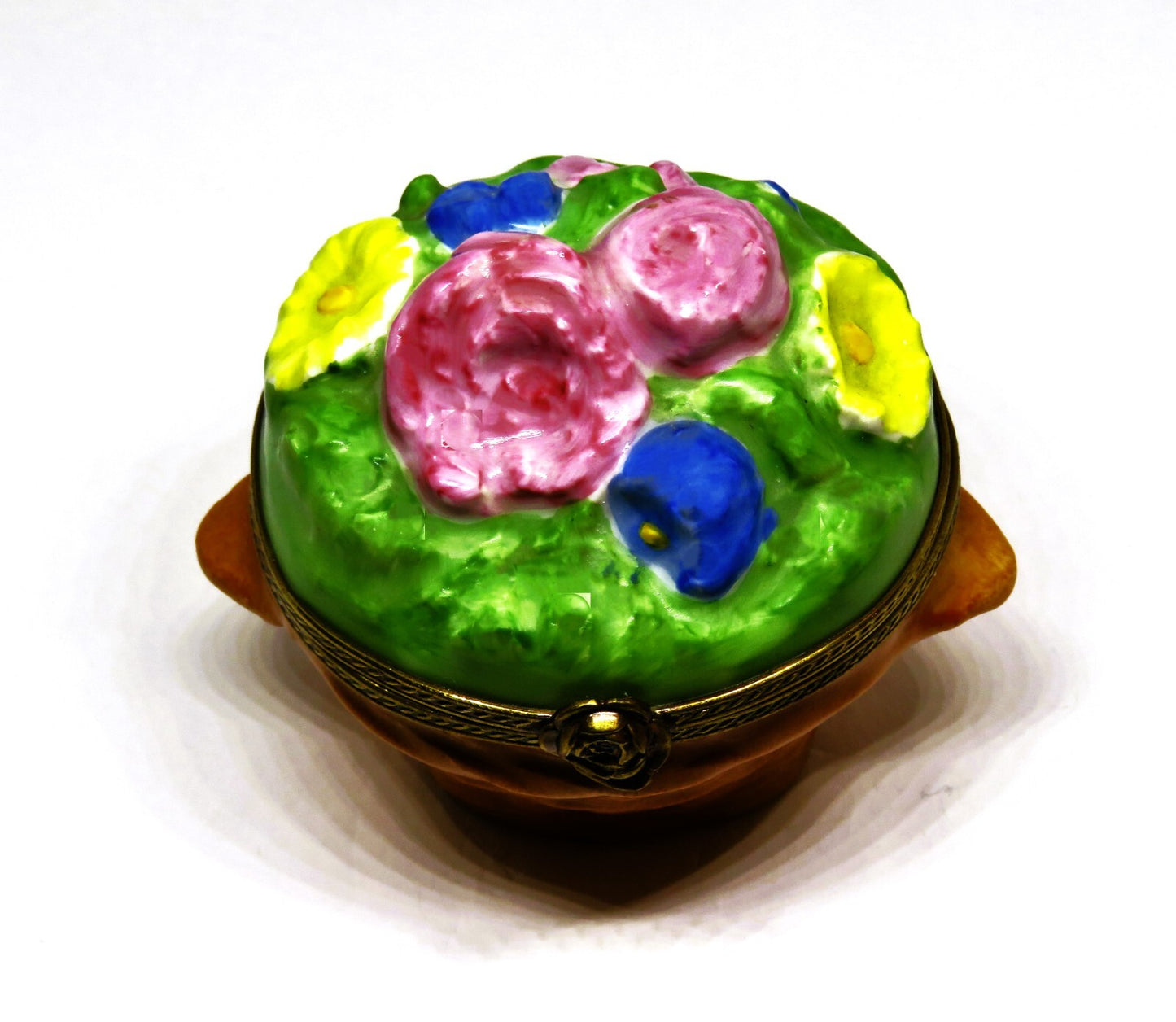 LIMOGES FRANCE BOX ~ PARIS - "WICKER" BASKET OF FLOWERS ~ ROSES ~ PEINT MAIN