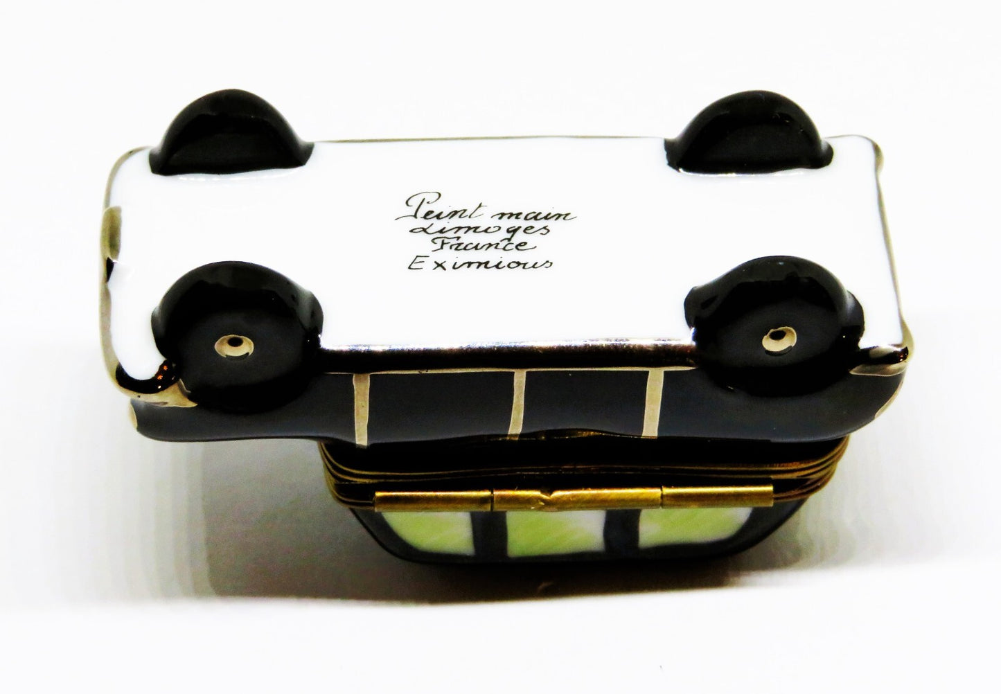 LIMOGES BOX  ~ FRENCH/ENGLISH BLACK TAXICAB ~ EUROPEAN CAR ~ VEHICLE ~PEINT MAIN