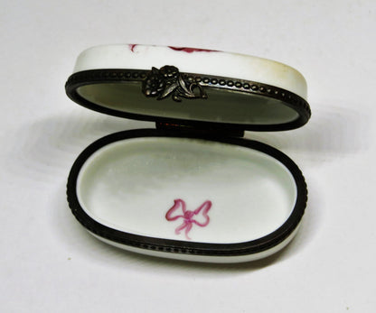 LIMOGES FRANCE BOX -ROCHARD- VINTAGE PERSIAN CAT & PINK BOW -KITTEN- KITTY -"MC"