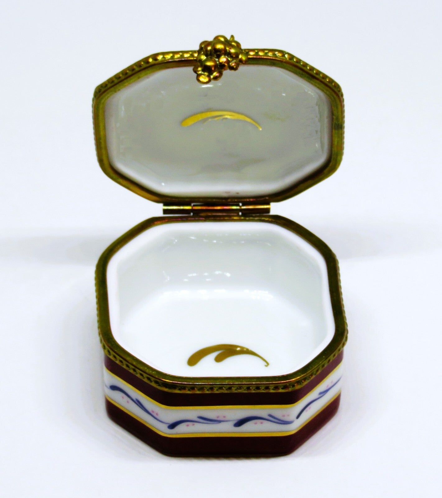 LIMOGES FRANCE BOX ~ BURGUNDY & WHITE OCTAGON - FRUITS - APPLES & GRAPES