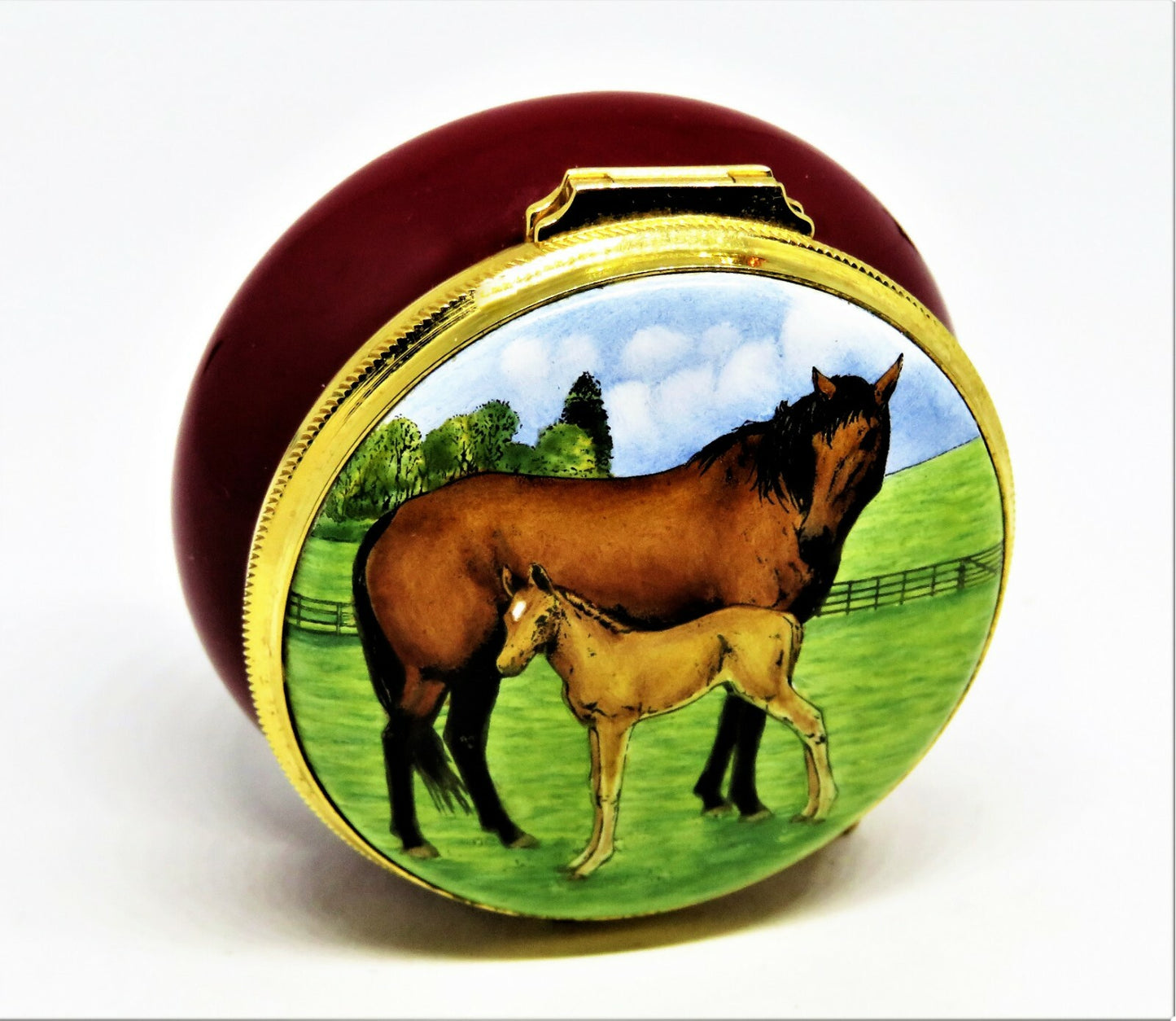 STAFFORDSHIRE ENAMELS  BOX - MOTHER & BABY HORSES - MARE & FOAL - EQUESTRIAN