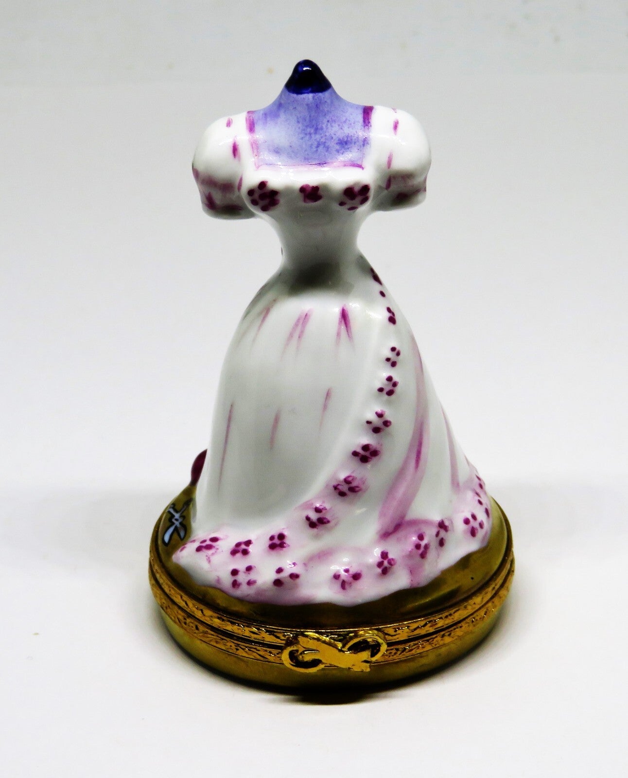 LIMOGES BOX ~ARTORIA~ PROM DRESS ON A MANNEQUIN ~ SEWING ~ SCISSORS ~ PEINT MAIN