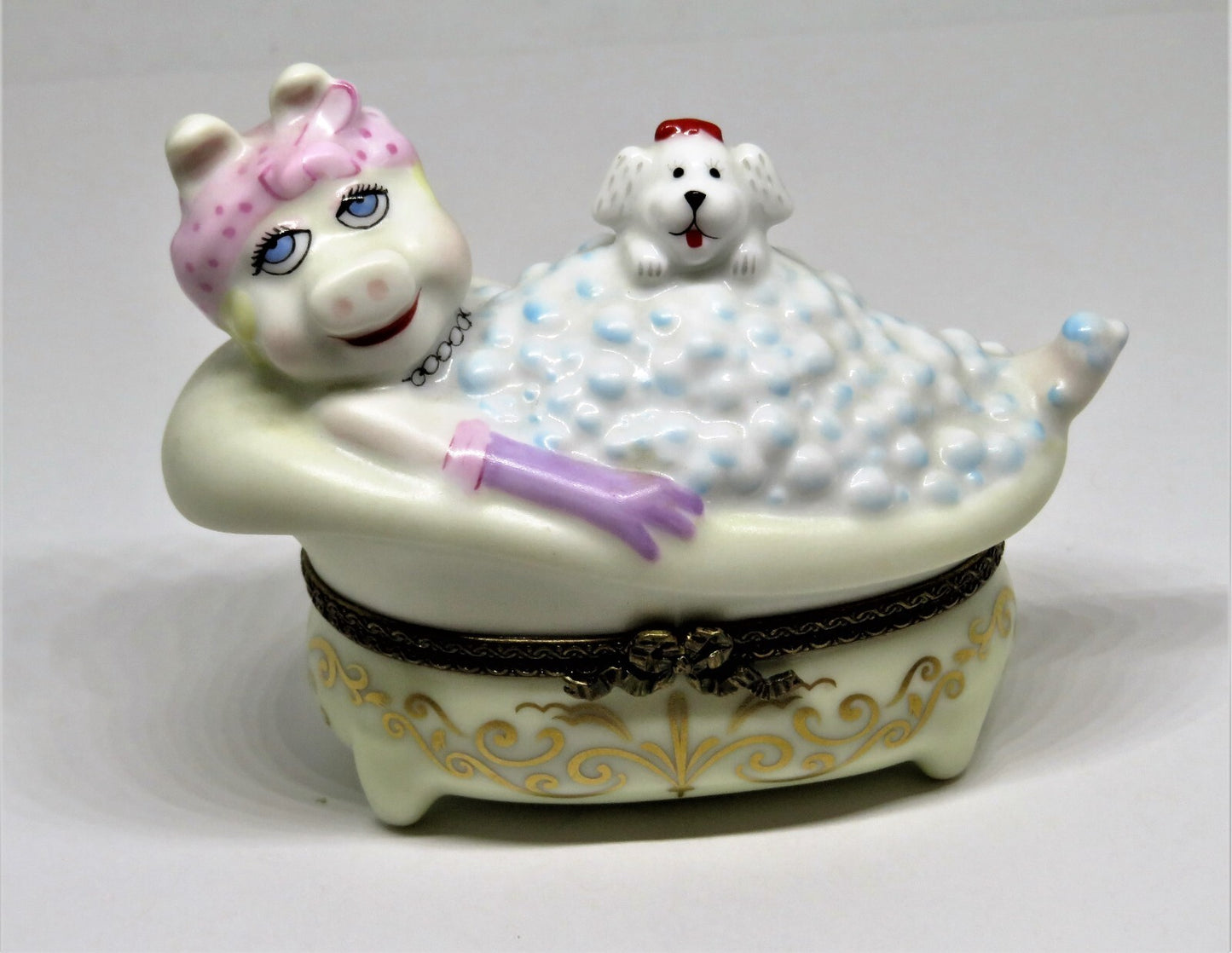 LIMOGES BOX- MISS PIGGY & DOG FOO-FOO IN A BUBBLE BATH - MUPPETS - SESAME STREET
