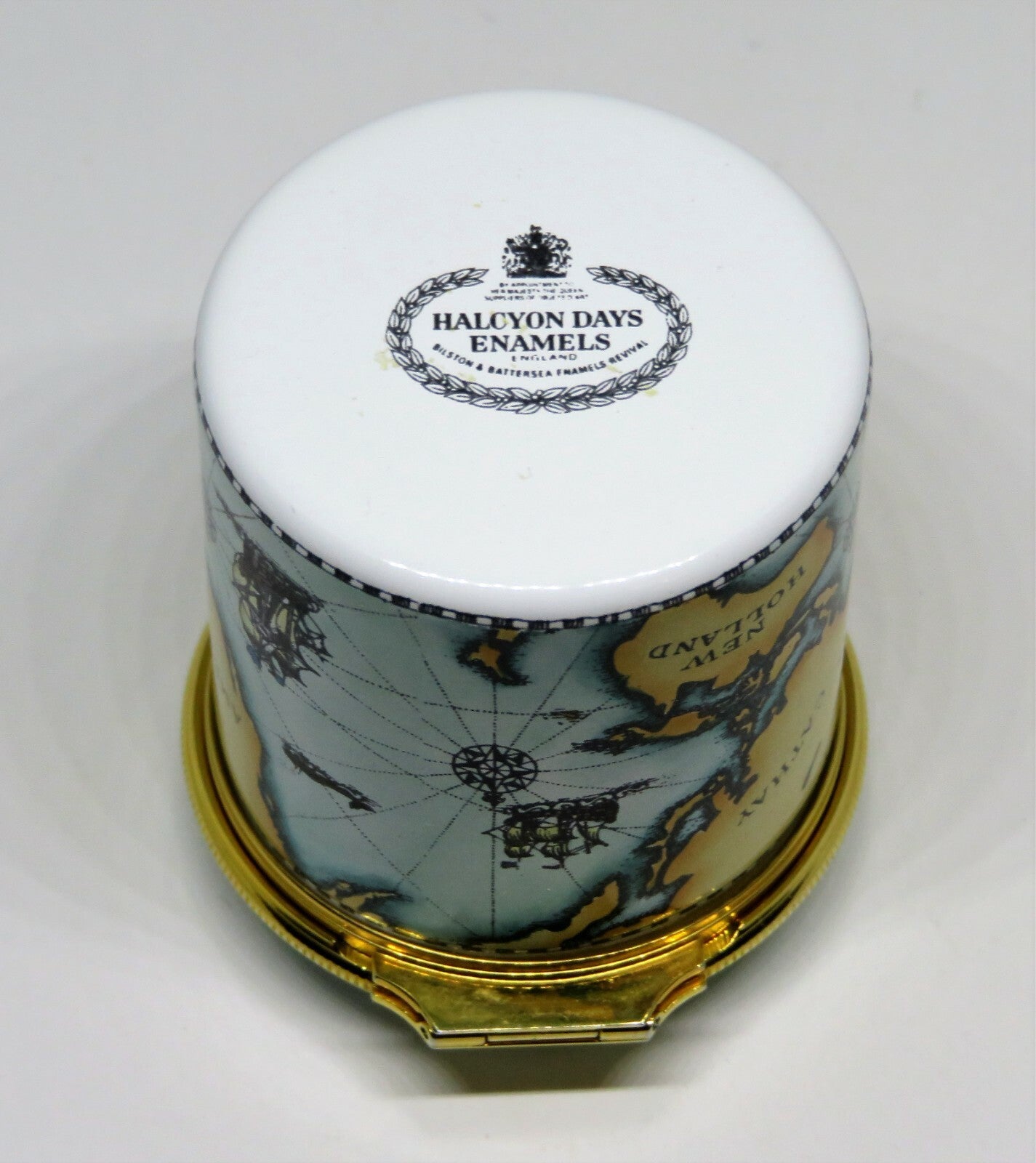 HALCYON DAYS ENAMEL BOX - ANTIQUE NAUTICAL MAP - MASTED SAILING SHIPS - COMPASS