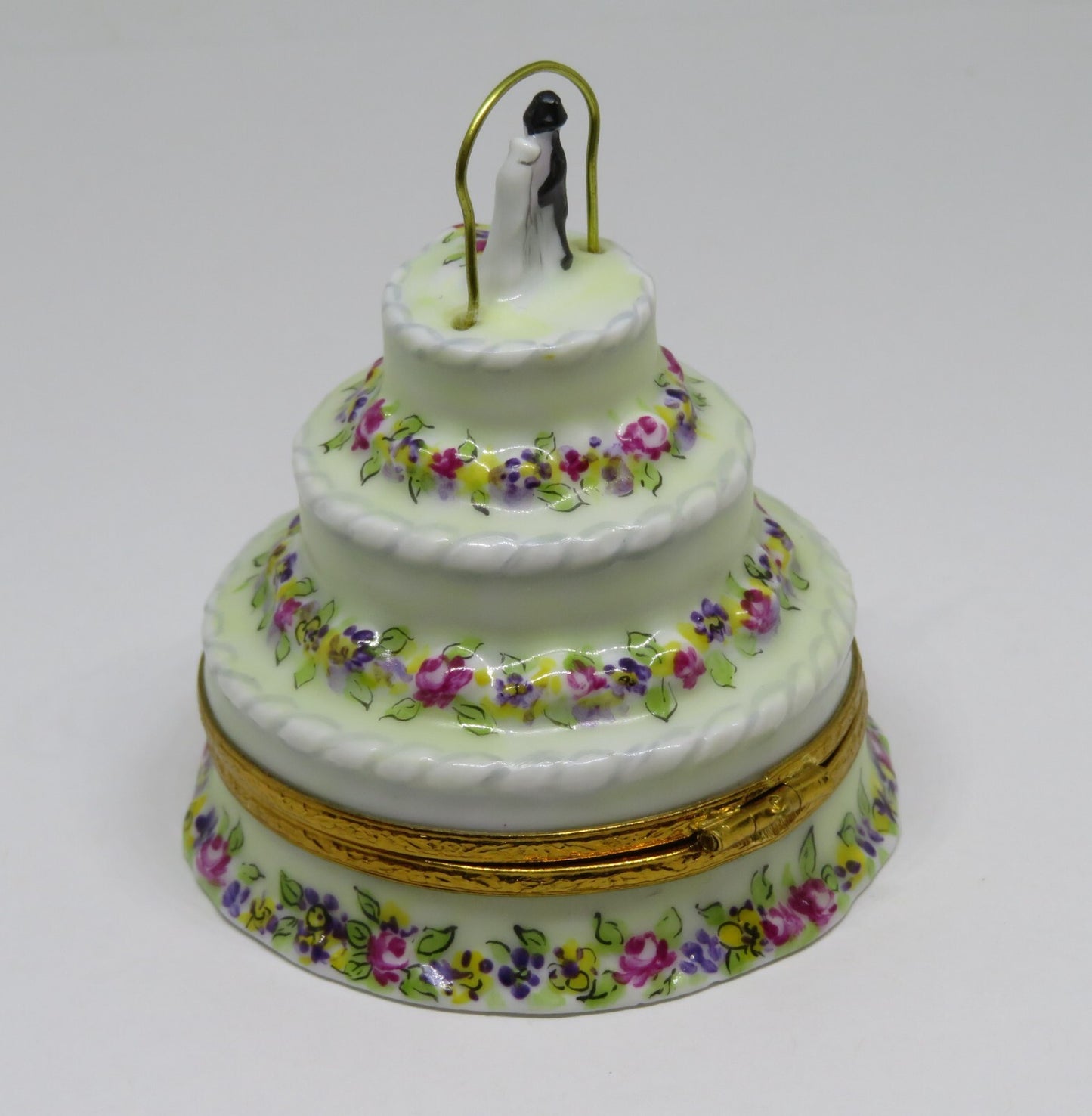 LIMOGES BOX - ARTORIA - WEDDING CAKE & METAL ARCH - BRIDE & GROOM - FLOWERS - LE