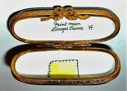 LIMOGES FRANCE BOX~ CACHÉ EYEGLASS CASE & LADY'S SUNGLASSES & CLOTH ~PEINT MAIN