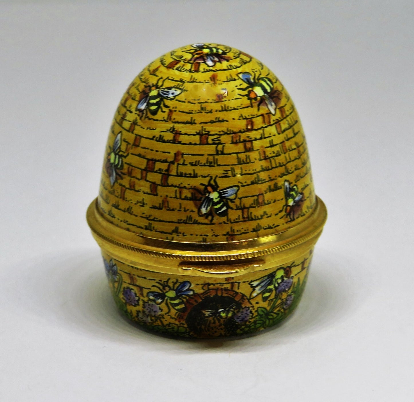 STAFFORDSHIRE ENGLISH ENAMEL BOX - VINTAGE BEEHIVE - BEE HIVE - BEES & FLOWERS