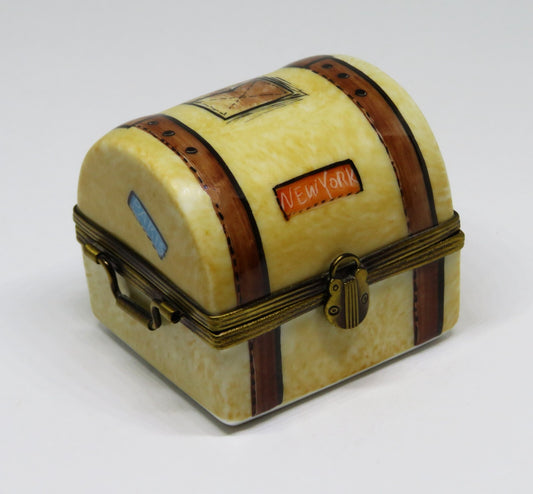 LIMOGES BOX - ROCHARD - STEAMER TRUNK & PADLOCK  - LUGGAGE - NEW YORK & PARIS