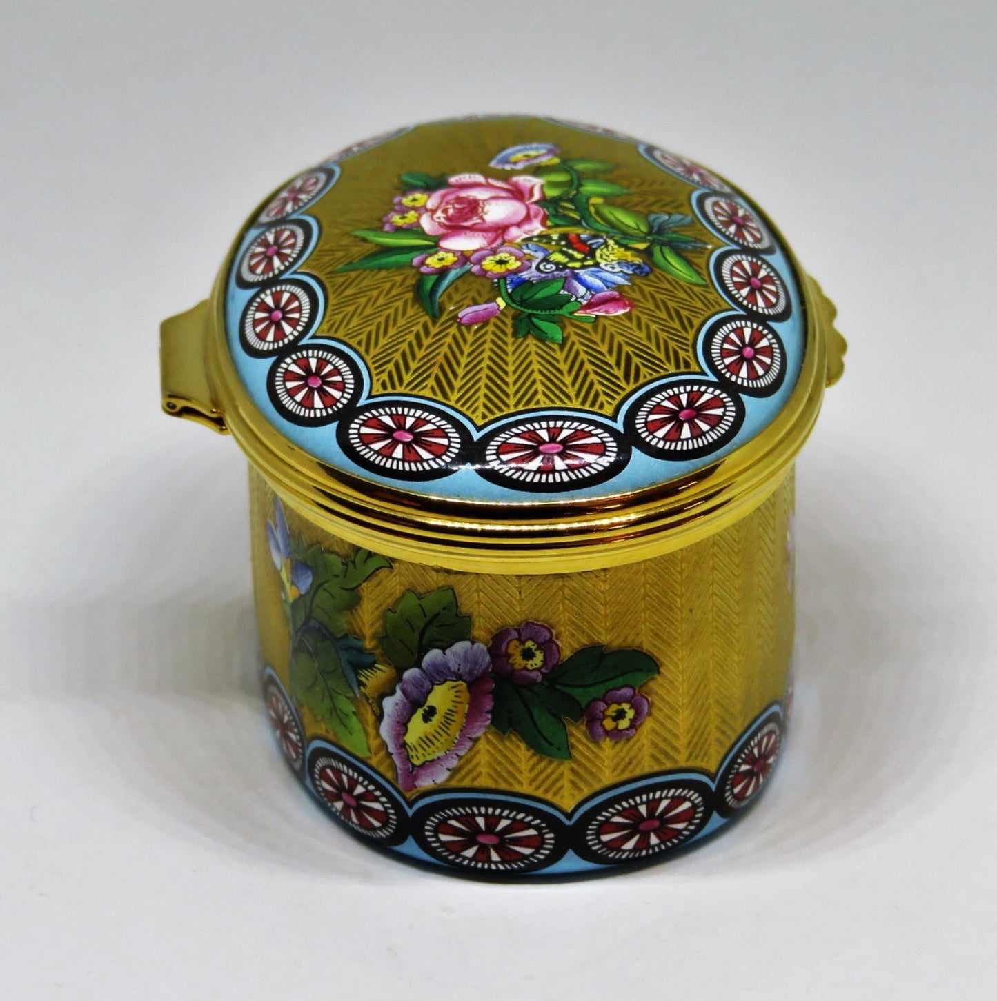 HALCYON DAYS ENGLISH ENAMEL BOX - GOLD PARIS SNUFF BOX - CIRCA 1750 - FLOWERS
