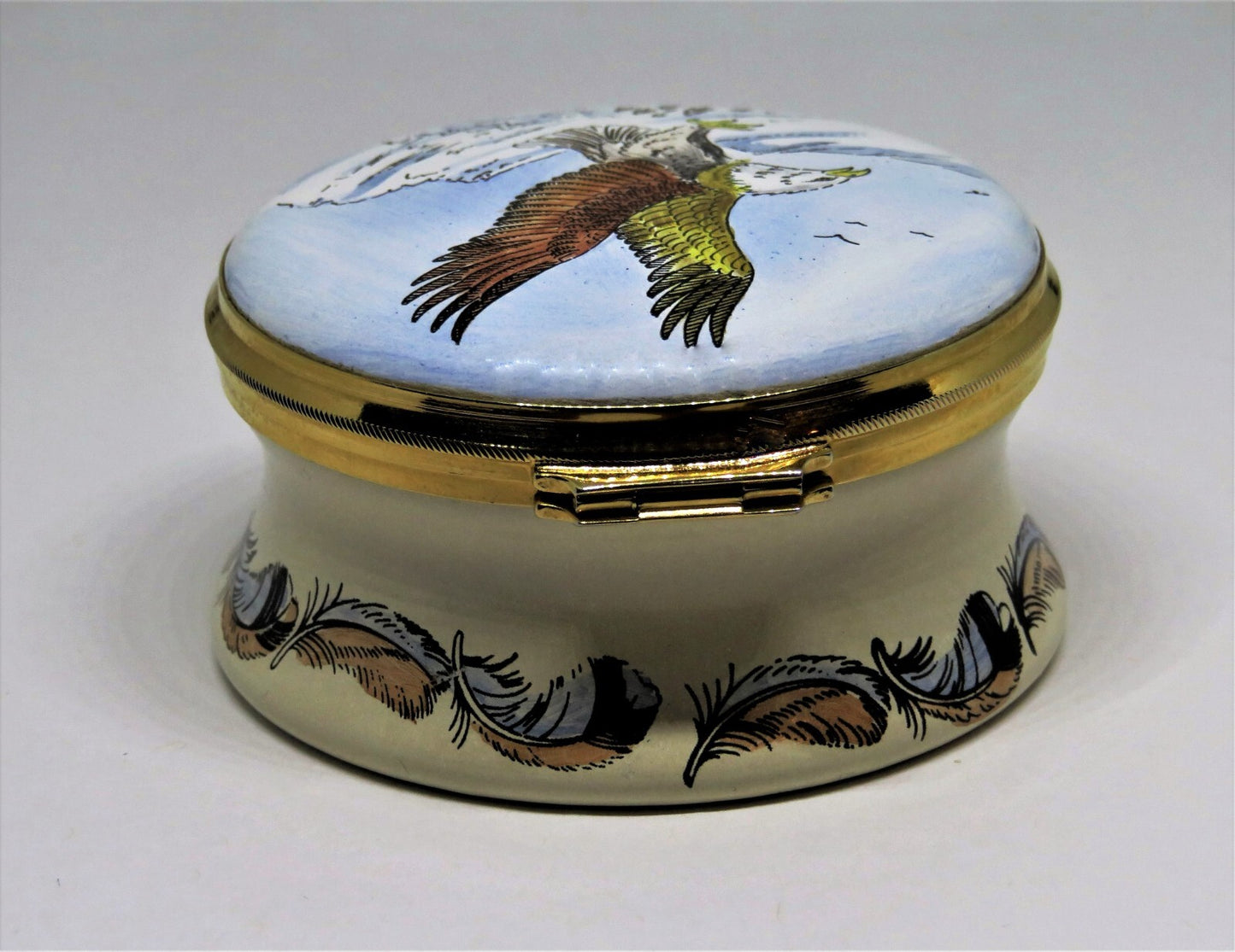 STAFFORDSHIRE ENGLISH ENAMEL BOX - AMERICAN BALD EAGLE - NATIONAL BIRD OF U. S.