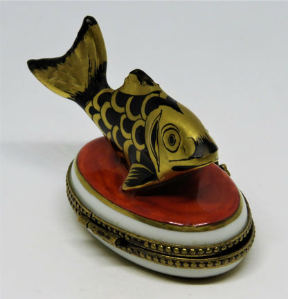 LIMOGES FRANCE BOX - BLACK & GOLD TROPICAL FISH - LUCKY FOUR LEAF CLOVER CLASP