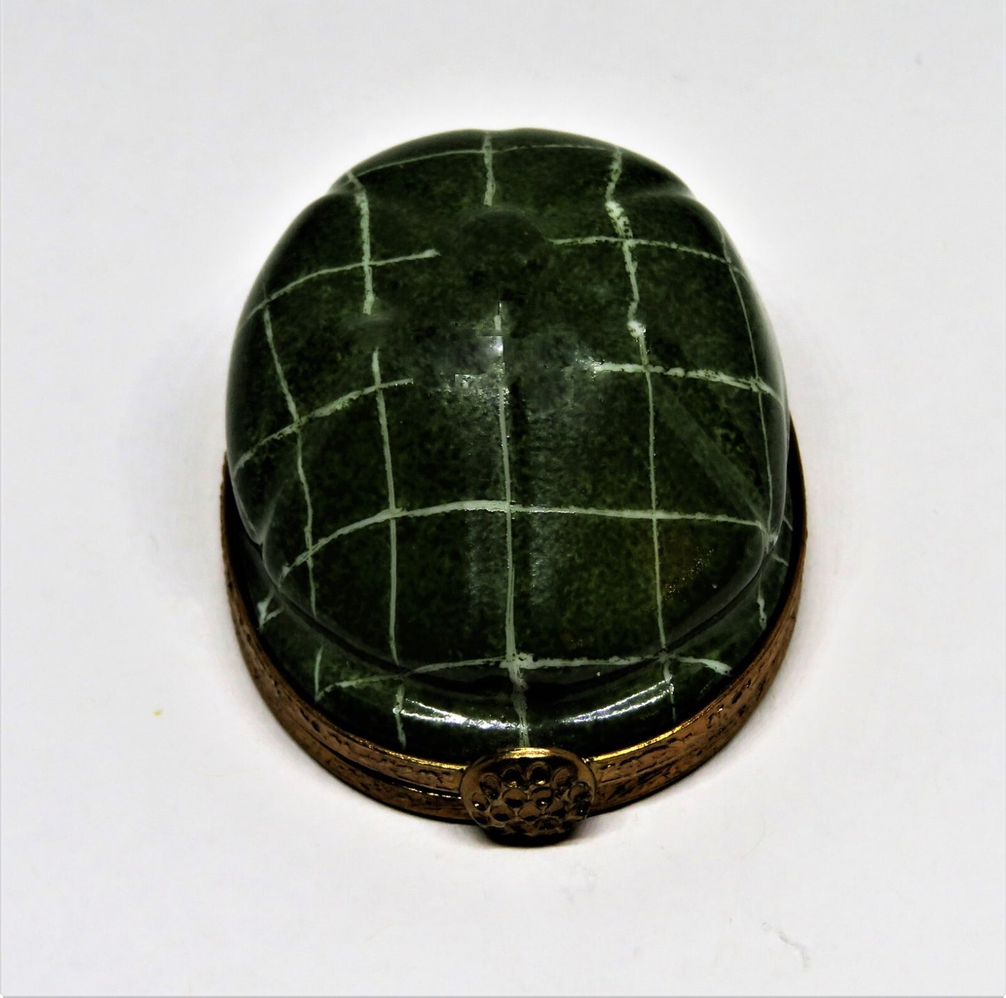 LIMOGES FRANCE BOX~ GREEN PLAID GOLFER'S  CAP ~HAT~ GOLF BALL CLASP ~ PEINT MAIN