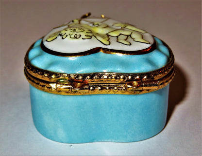 LIMOGES FRANCE BOX ~ BLUE RUFFLED HEART ~ CUPID & BOW & ARROW ~ ANNIVERSARY