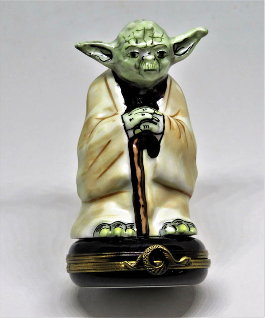 LIMOGES BOX - ROCHARD - STAR WARS - YODA - F.A.O. SCHWARZ EXCLUSIVE -MIB- RARE!!