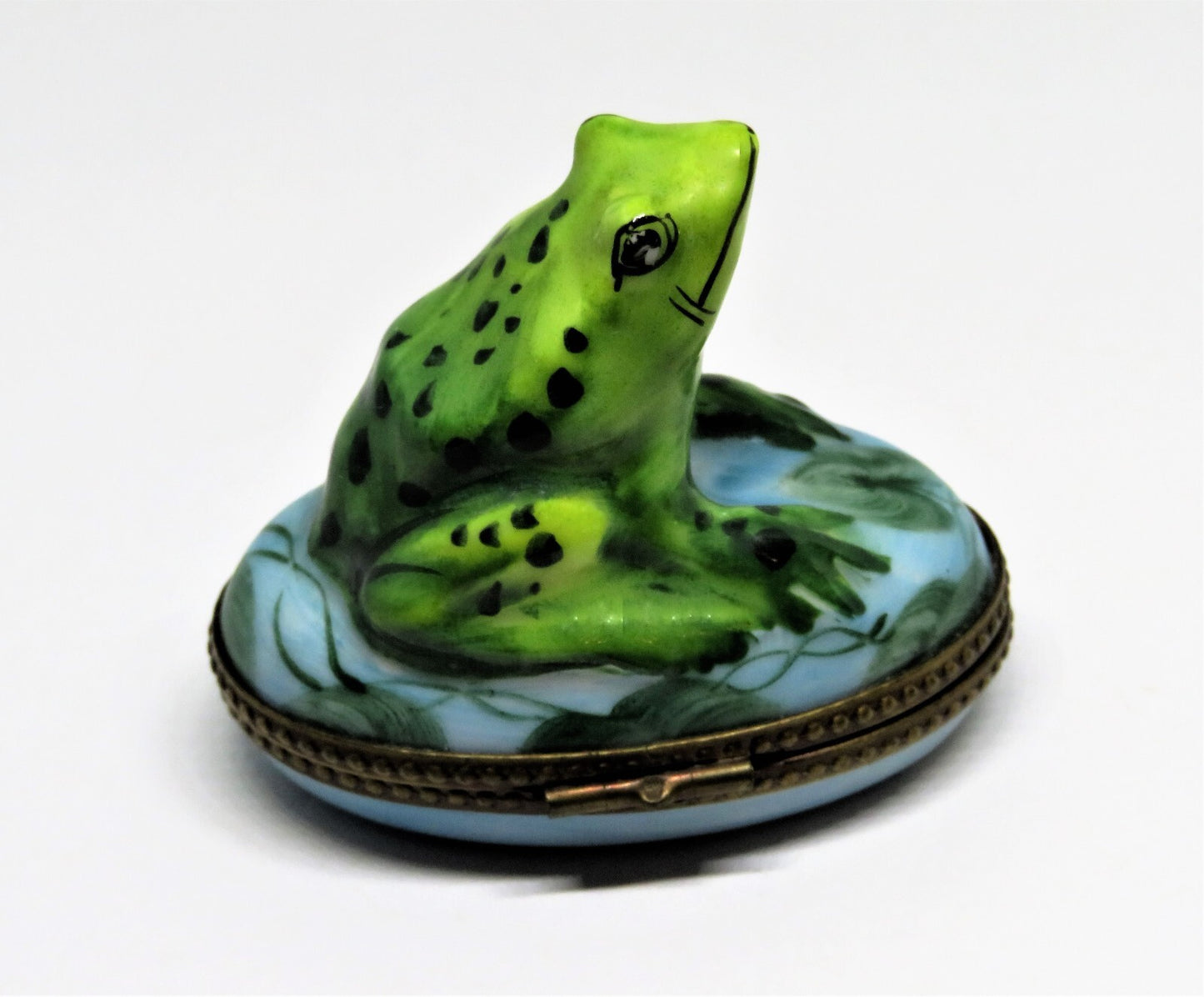 LIMOGES FRANCE BOX - PARRY-VIEILLE - VINTAGE FROG IN A POND - LILY PADS