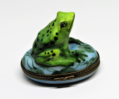 LIMOGES FRANCE BOX - PARRY-VIEILLE - VINTAGE FROG IN A POND - LILY PADS
