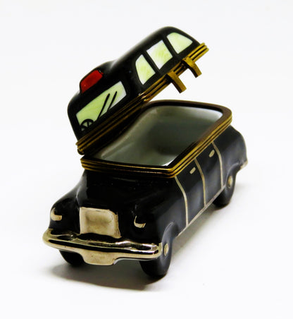 LIMOGES BOX  ~ FRENCH/ENGLISH BLACK TAXICAB ~ EUROPEAN CAR ~ VEHICLE ~PEINT MAIN