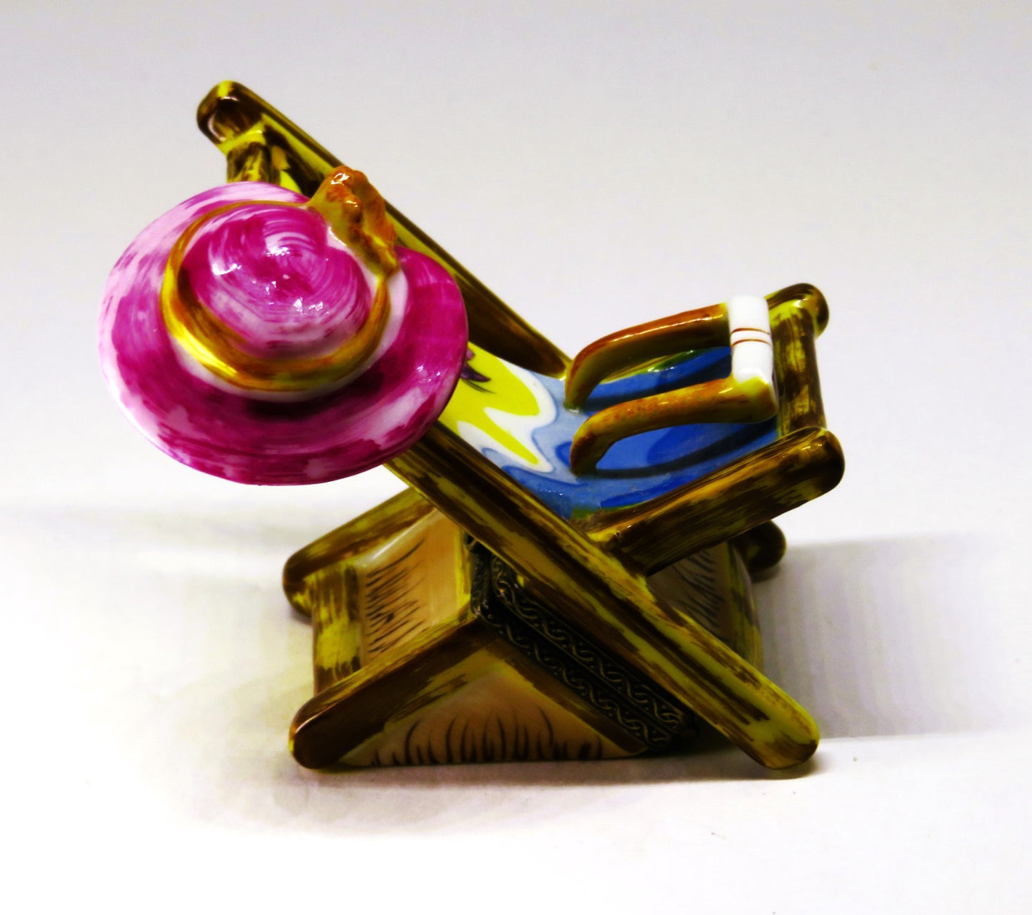 LIMOGES BOX - SINCLAIR - BEACH CHAIR & FISH - 'STRAW' HAT & FLOWER & SUNGLASSES