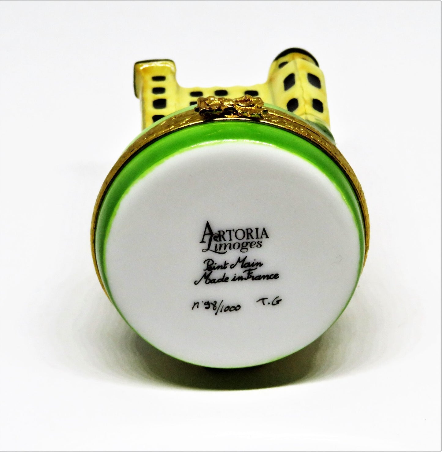 LIMOGES FRANCE BOX - ARTORIA - TOWER OF LONDON & BRITISH FLAG - ENGLAND - LE