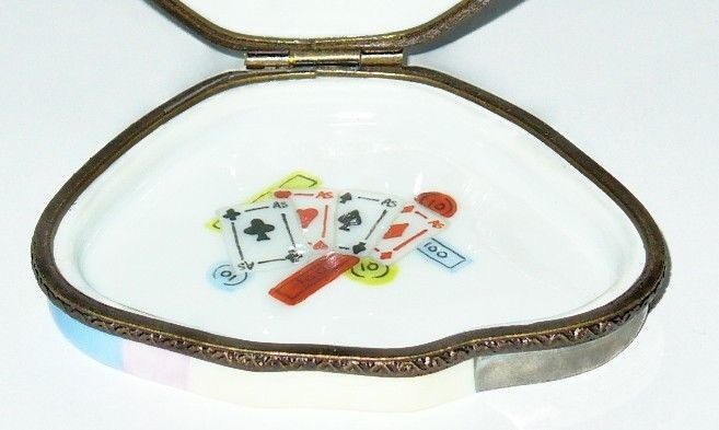 LIMOGES BOX~ LAS VEGAS CASINO GAMBLING ~DICE & CARDS & CHIPS~ GAMING ~PEINT MAIN