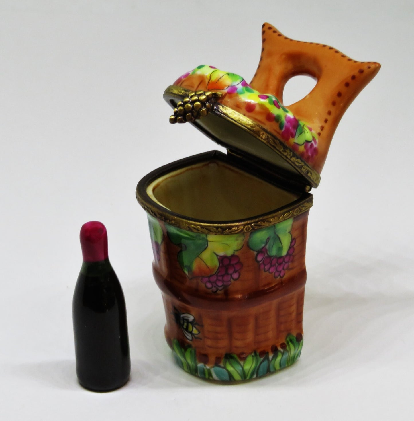 LIMOGES BOX - HARVEST GRAPE BASKET & BEE - REMOVABLE WINE BOTTLE - GUMP'S - RAP