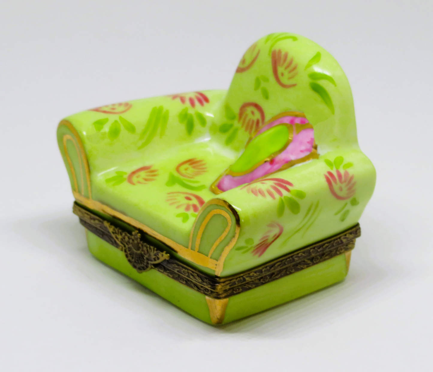 LIMOGES BOX - COMFORTABLE GREEN READING CHAIR & PILLOW - PINK FLOWERS