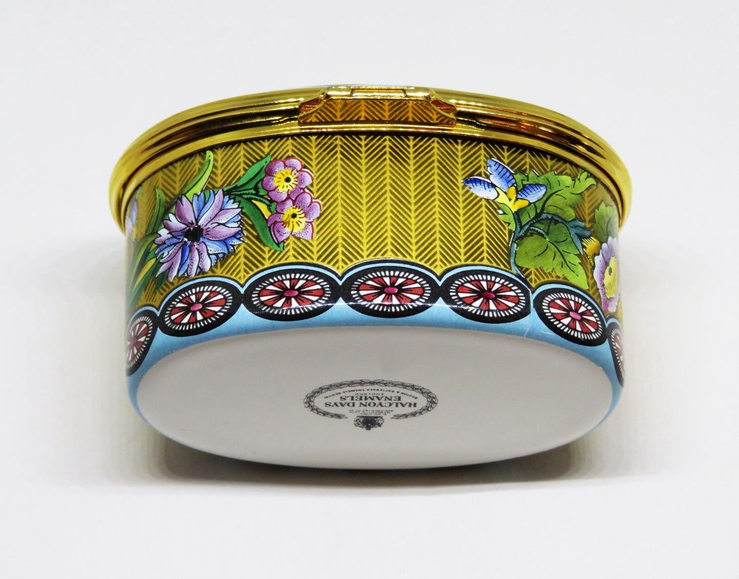 HALCYON DAYS ENGLISH ENAMEL BOX - GOLD PARIS SNUFF BOX - CIRCA 1750 - FLOWERS