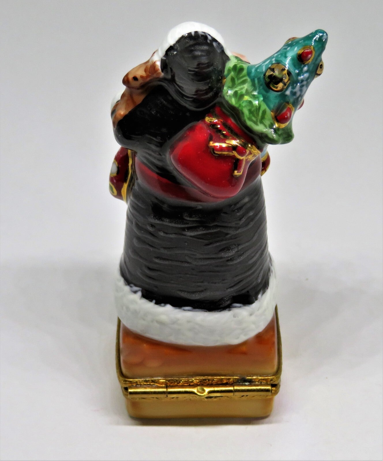 LIMOGES FRANCE BOX - CHRISTMAS - SANTA CLAUS - LYNN HANEY - "REINDEER CROSSING"