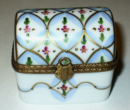 LIMOGES FRANCE BOX~ DUBARRY ~ CHEST & 3  PERFUME BOTTLES ~ FLOWERS ~ PEINT MAIN