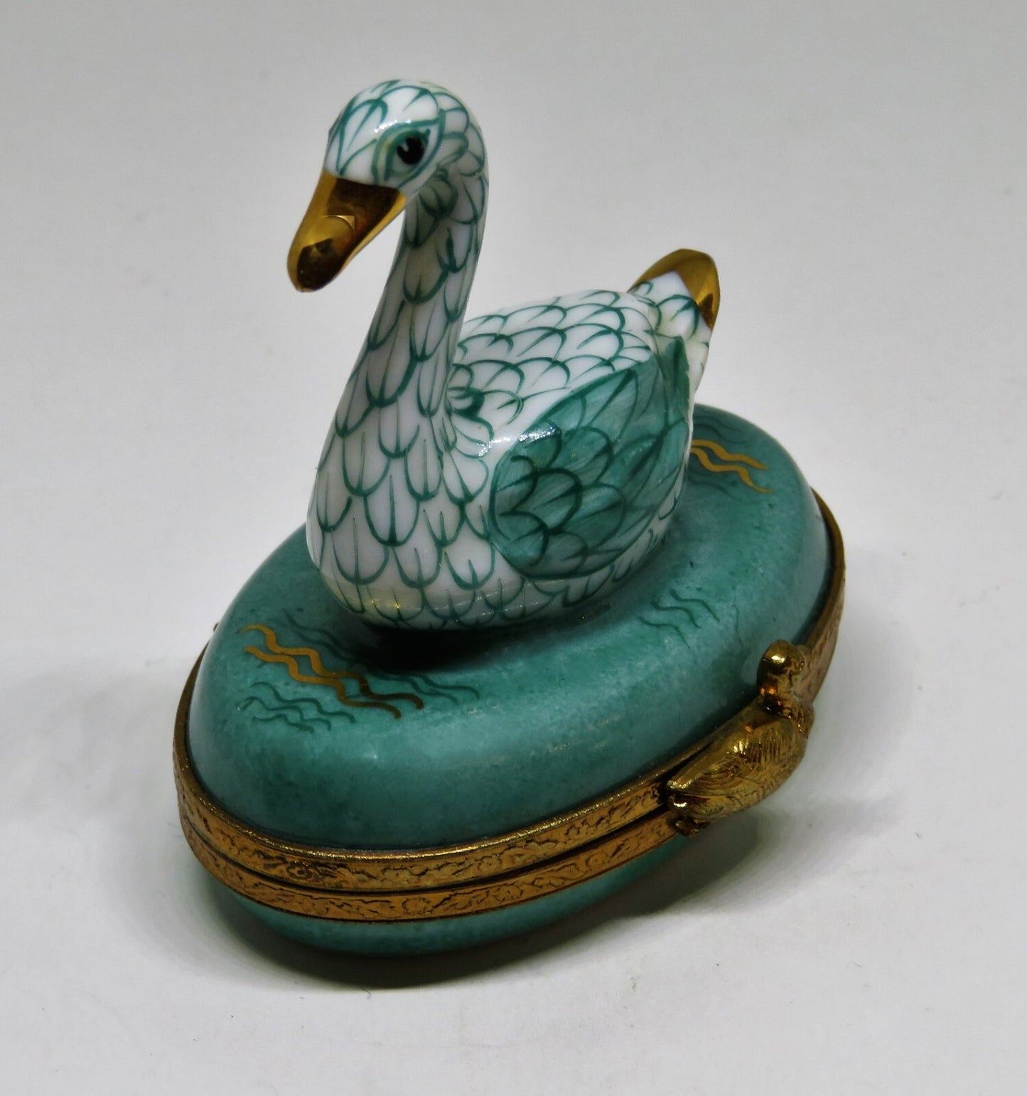 LIMOGES FRANCE BOX - TEAL FISHNET SWAN IN A POND - HEREND STYLE FISH NET