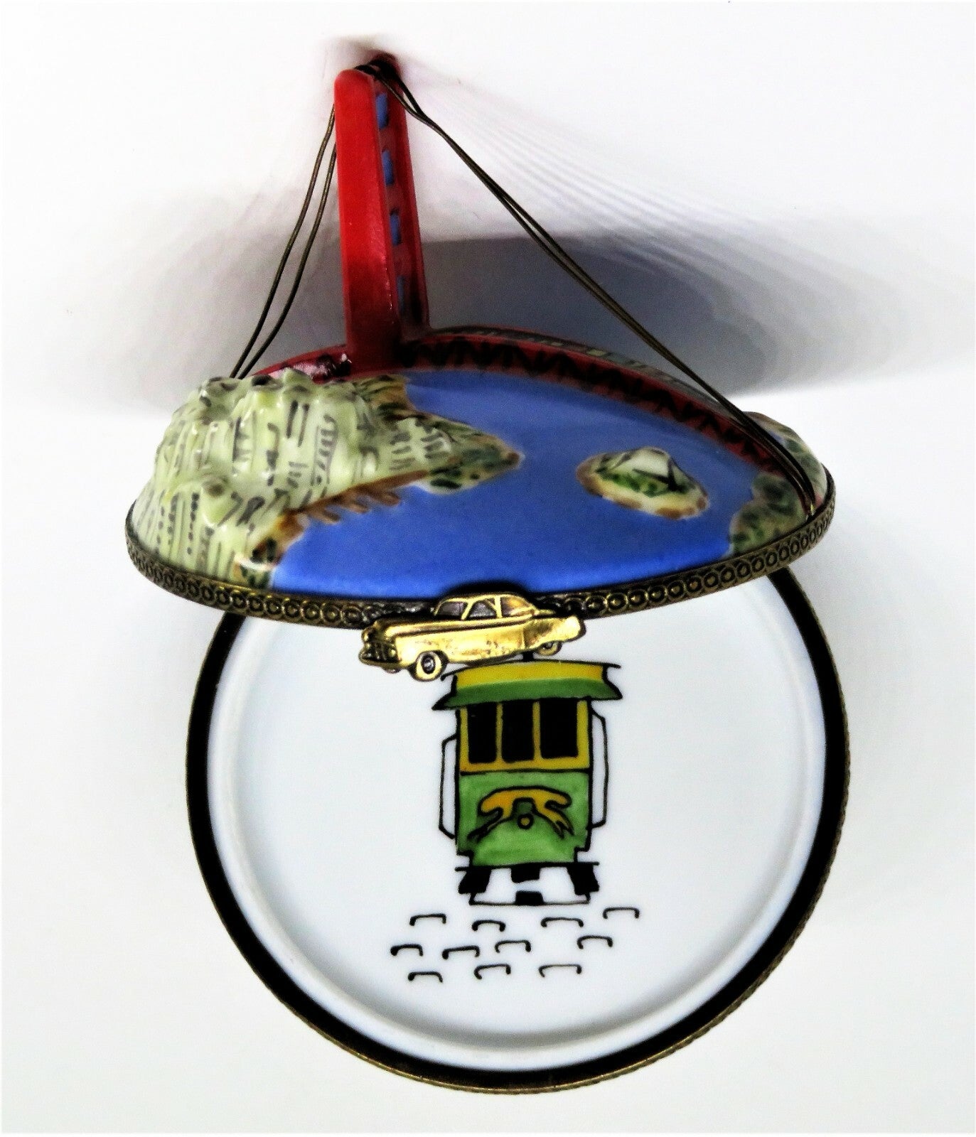 LIMOGES FRANCE BOX - CHANILLE - GOLDEN GATE BRIDGE - SAN FRANCISCO - CABLE CAR